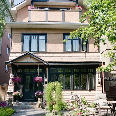 Calgary Westways Guest House Экстерьер фото