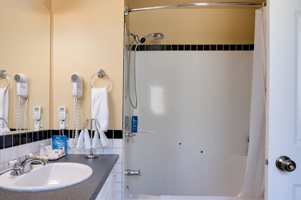 Calgary Westways Guest House Номер фото
